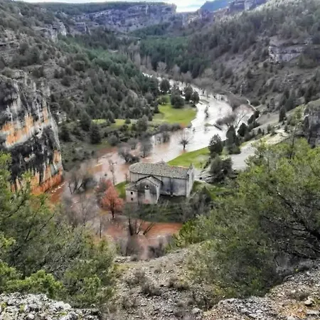 Casa Navacastellanos Nyaraló *